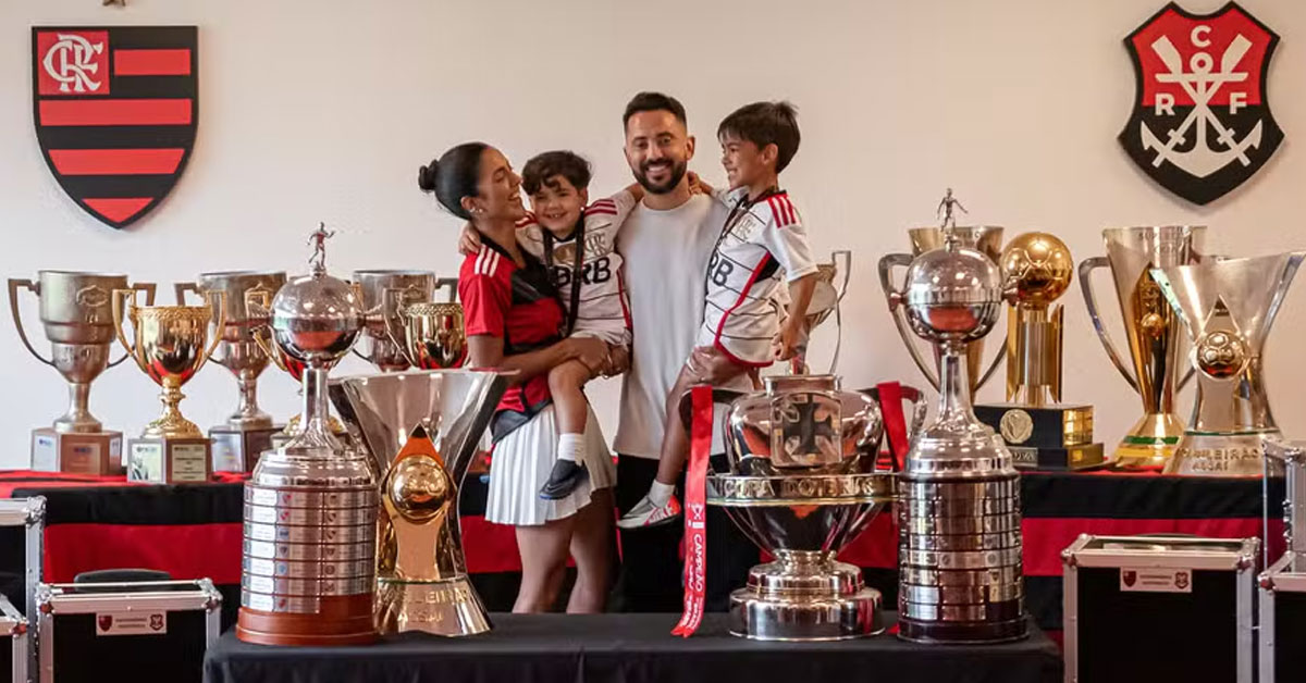 Flamengo presta apoio a Everton Ribeiro após revelar câncer