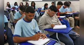 O MEC paga a 6ª parcela do programa Pé-de-Meia para estudantes nascidos em maio e junho. Confira detalhes sobre o pagamento e requisitos.