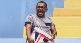 Conhecido pelo bordão que animava as arquibancadas, Roberto Carlos também investia em negócios próprios, mas nunca deixou de vender água nos jogos.