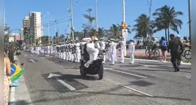 Momento em que o militar é atropelado