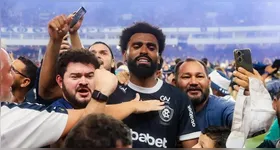 Caio Vinícius foi o dono do meio campo azulino.