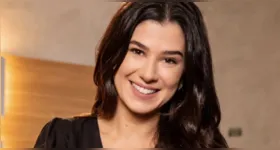 Renata Abravanel, filha caçula de Silvio Santos, em rara aparição pública durante reportagem da TV Globo sobre a regulamentação da TV 3.0.