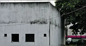 Governo do Estado repassou R$ 30 milhões para a Prefeitura executar o projeto, mas até hoje a unidade de saúde não foi entregue