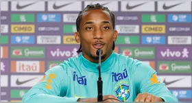 Atacante vive ascensão às vésperas da Copa do Mundo