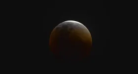 Lua de sangue poderá ser observada neste domingo (7); saiba como e onde assistir!