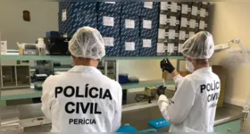 A autoridade policial ou o Ministério Público deve solicitar ao Judiciário a coleta de material biológico do detido em caso de alguns crimes