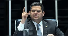 A decisão de Alcolumbre (foto) aprofunda o desgaste entre Congresso e STF