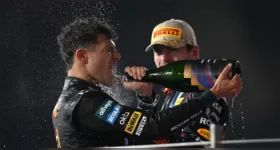 O resultado encerra um período de 17 anos sem conquistas da equipe inglesa, que não levantava o troféu desde 2008.