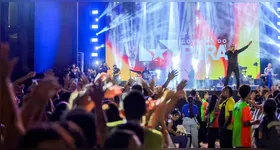 Os shows começaram com representantes da cena gospel local.