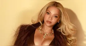 A cantora foi a grande atração do prêmio de Los Angeles.