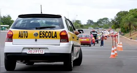 Setor de autoescolas é diretamente impactado pela resolução do Contran, que reduz aulas obrigatórias e permite atuação de instrutores autônomos.