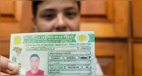 Detran suspendeu temporariamente a abertura de novos processos de primeira habilitação nas categorias A e B.