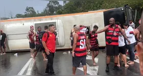 Acidente com ônibus de torcedores do Flamengo deixa 16 feridos a caminho de jogo da Libertadores
