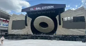 Palco do Global Citizen Belém montado no Estádio do Mangueirão, que recebe o festival neste sábado (1º).