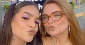 Mel Maia Débora Maia, mãe da atriz, costumavam compartilhar registros juntas nas redes sociais.