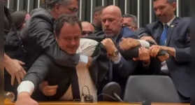 Glauber afirmou que Motta decidiu pautar seu caso e o de Zambelli no mesmo dia para criar uma "falsa simetria".