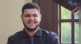 Para o músico cristão evangélico, o recital representa gratidão a Deus.