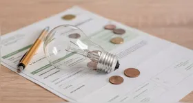 Redução nos preços da energia, alimentos e transportes impulsionou a maior deflação mensal registrada no Brasil desde 2022, segundo IBGE.