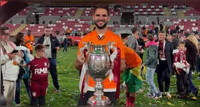 Imagem ilustrativa da notícia Da Grécia com Rivaldo ao Remo: conheça Panagiotis Tachtsidis