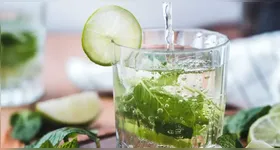 Nutrólogo explica sete benefícios importantes do limão que merecem ser conhecidos.