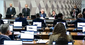 Aprovada na CCJ, PEC que extingue a escala 6×1 aguarda decisão do presidente do Senado para seguir ao plenário e iniciar nova etapa de debates no Congresso.