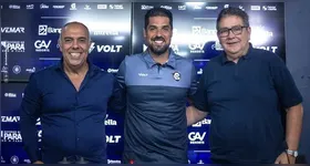 Marcos Braz e diretoria azulina divergem sobre demissão do treinador António Oliveira.