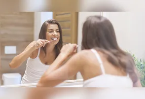 Escovar os dentes é essencial, mas fazer isso da maneira correta é o que realmente faz a diferença entre uma boca saudável e problemas futuros.