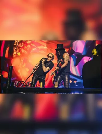 Axl Rose e Slash comandam o retorno do Guns N’ Roses ao Brasil, após anúncio de nova etapa da turnê com oito shows extras em abril de 2026.