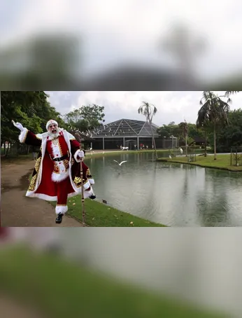 A chegada do Papai Noel é um dos momento mais aguardados na Domingueira de Natal.