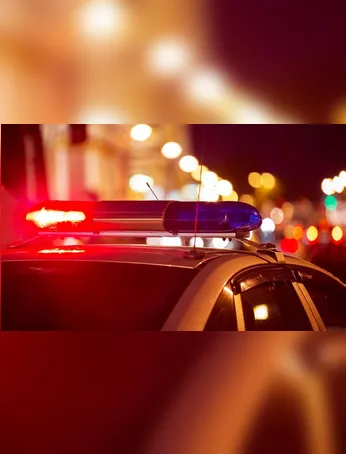 Uma mulher de 46 anos foi encontrada morta em Bragança, Pará. Investigação aponta para feminicídio, com o companheiro como principal suspeito.