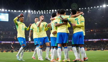 Imagem ilustrativa da imagem Brasil reage após críticas e vence Senegal com atuação ofensiva