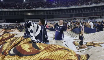 Imagem ilustrativa da imagem Remo: a crônica de uma torcida que levantou seu clube