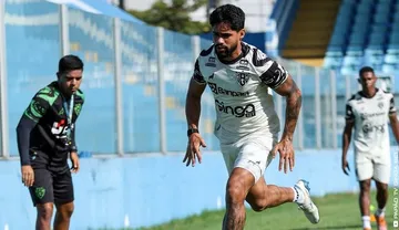 Imagem ilustrativa da imagem Paysandu leva 18 jogadores para a despedida da Série B