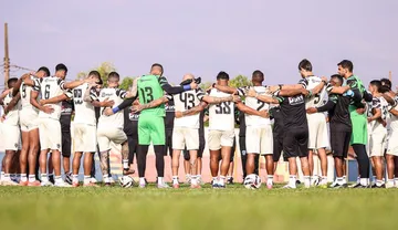 Imagem ilustrativa da imagem Paysandu enfrenta o Atlético-GO em ritmo de Dia das Bruxas