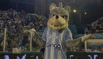 Imagem ilustrativa da imagem Paysandu pode decidir dois rebaixamentos após cair para Série C