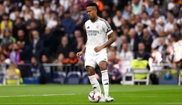 Imagem ilustrativa da imagem Militão sofre lesão grave no Real Madrid e vira dúvida para Copa 2026