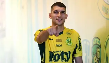 Imagem ilustrativa da imagem De olho na Série A, Remo acerta chegada do meia Matheus Bianqui