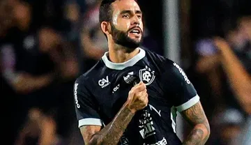 Imagem ilustrativa da imagem Marcelinho renova com o Remo e fica para temporada de 2026