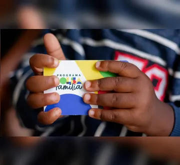 Imagem ilustrativa da imagem Bolsa Família: Caixa faz pagamento a beneficiários com NIS de final 3