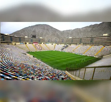 Imagem ilustrativa da imagem Preço de voos para final entre Flamengo e Palmeiras sobem 91%