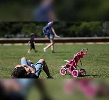 Imagem ilustrativa da imagem Câmara aprova ampliação da licença-paternidade para 20 dias