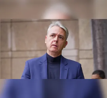 Imagem ilustrativa da imagem Remo confirma negociações avançadas com Tiago Nunes: "quase 90%"