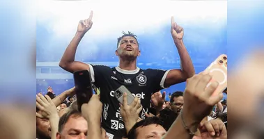 O atacante destacou a importância da torcida remista em sua trajetória e classificou o período no clube como transformador em sua carreira.