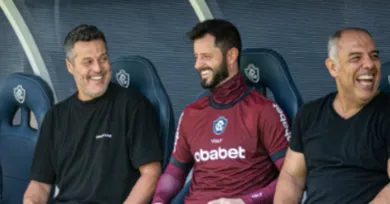 Imagem ilustrativa da notícia: A convite de Marcos Braz, ex-goleiro Júlio César visita o Remo e vai ao Re-Pa