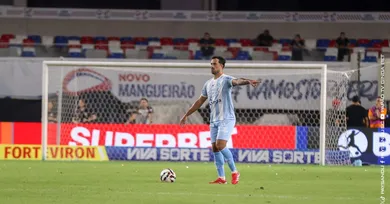 Imagem ilustrativa da notícia: Maurício Antônio, do Paysandu, desabafa: "Honrar essa camisa até o final”