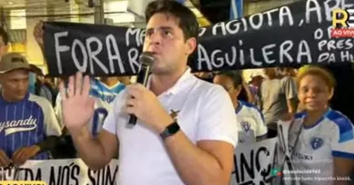 Imagem ilustrativa da notícia: Torcedores voltam a protestar em frente à sede do Paysandu