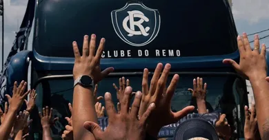 Imagem ilustrativa da notícia: Remo recebe apoio caloroso da torcida antes de viagem à São Paulo