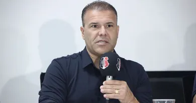 Imagem ilustrativa da notícia: Paysandu sonda Harlei Menezes para substituir Carlos Frontini