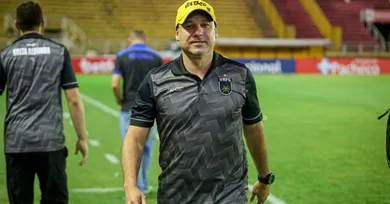 Imagem ilustrativa da notícia: Aguilera e Maia negam interesse do Paysandu em Rogério Corrêa