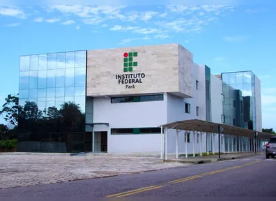 Segundo o edital, a remuneração varia conforme a classificação e jornada de trabalho estabelecida.